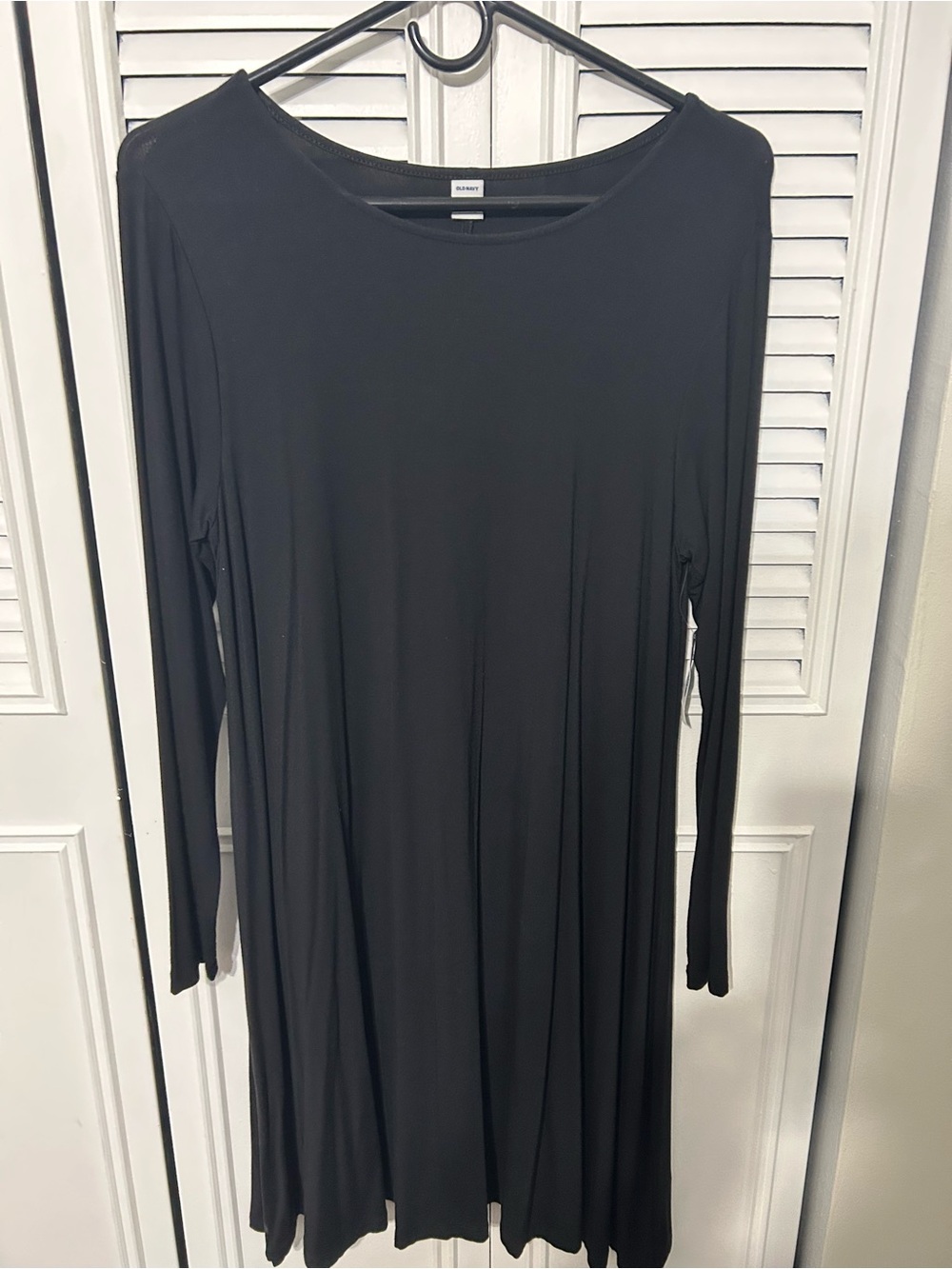 Old Navy Black Long-Sleeve Swing Dress